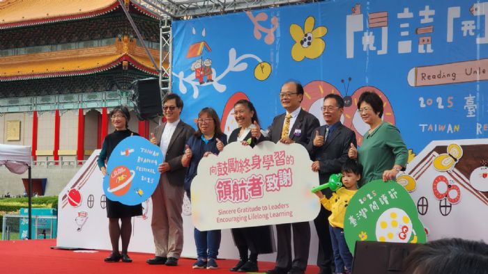 海科館「微型海洋」現身臺灣閱讀節，抽砂裡的「迷你貝」掀起熱烈迴響