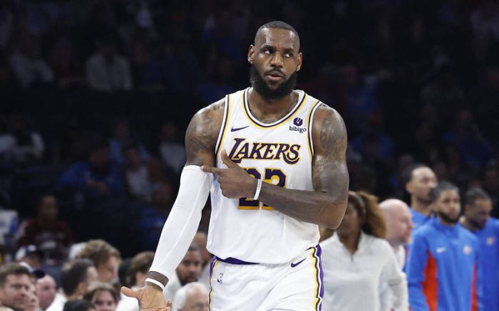 NBA震撼彈!詹皇驚人表現,狂砍40分,三分火力炸裂,創下史無前例的超狂紀錄,這一場勝利對我們來說簡直是迫切需要的! NBA震撼彈!詹皇驚人表現,狂砍40分,三分火力炸裂,創下史無前例的超狂紀錄,這一場勝利對我們來說簡直是迫切需要的!