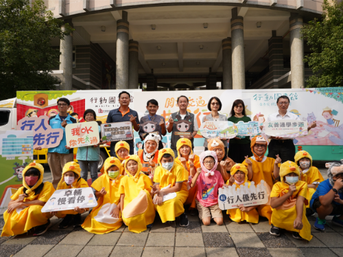 高市交通、文化雙局攜手閱讀共好行 榮獲交通部「金安獎」道安創新貢獻獎