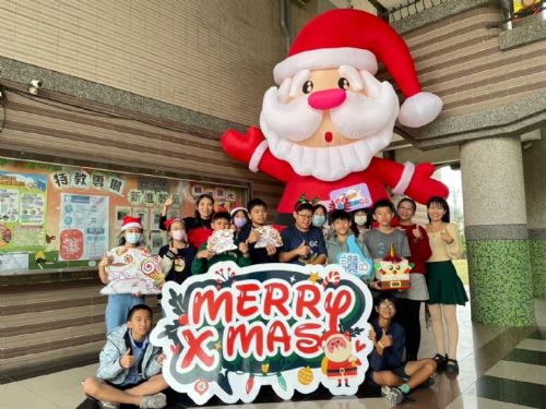 明義國小「倒數計時」迎新年，讓感恩祝福降臨校園