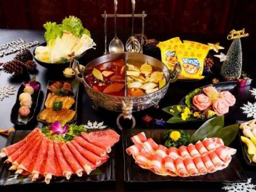 火鍋「買一送一」超優惠　射手摩羯座慶生還附贈「肉蛋糕」