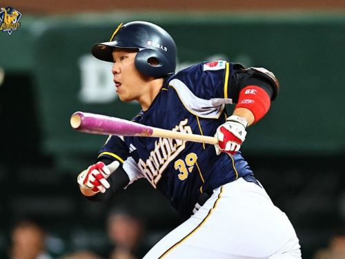 中信兄弟勇奪昨日勝利，繼續燃燒戰鬥之火！