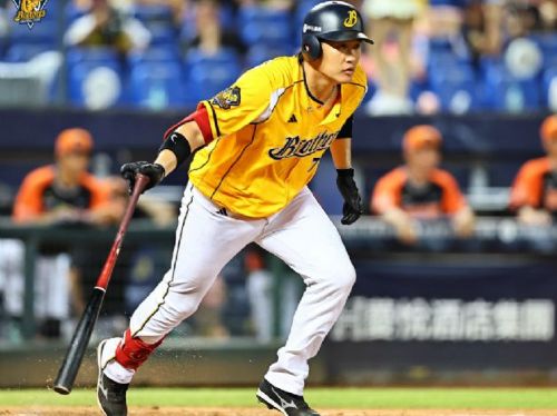 中信兄弟奮勇迎戰統一7-ELEVEn獅：精彩表現令人鼓舞