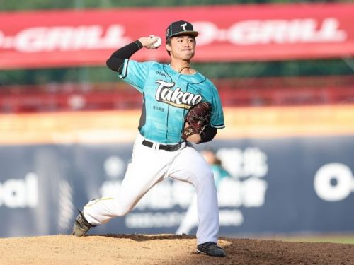 台鋼雄鷹 vs. 味全龍：施子謙投出精采好球，打線需再接再厲
