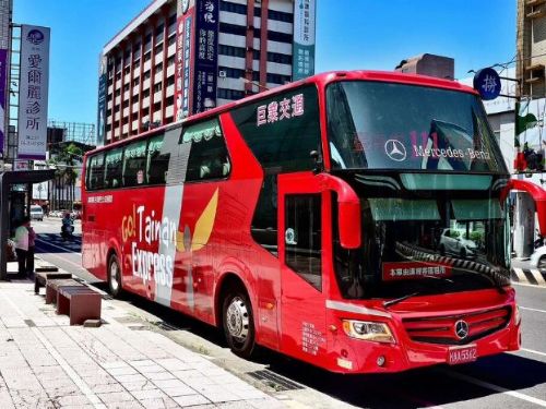 小港直達台南更便利！111快線納入「台灣好行」　國際遊客直通府城