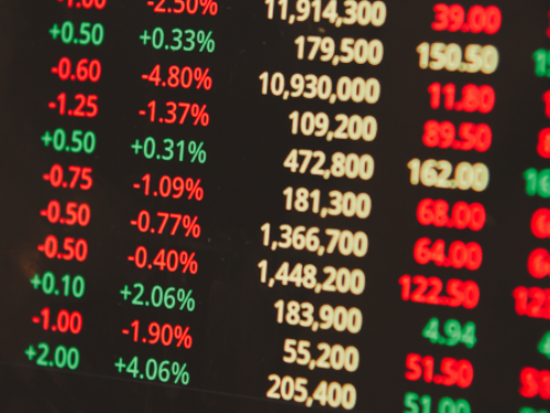 台股開盤下跌逾百點，美股多方動能持續影響