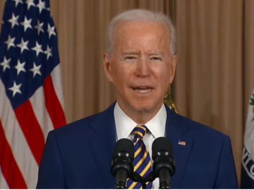 川普對亞利桑那的墮胎令不予支持，這讓拜登面臨著非裔年輕人可能會「跑票」的危機。