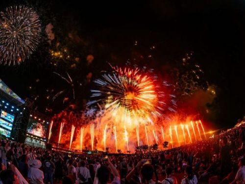 振興東部觀光第一棒！「嗨！出發吧來台東」首日開唱 近5萬觀眾嗨翻海濱公園