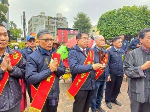 一紙翩然千萬貌，吳文進藝中有道，將傳統糊紙融入現代生活