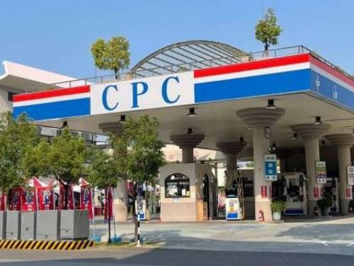 中油董事宣布  春節十天油價僅下調不上漲