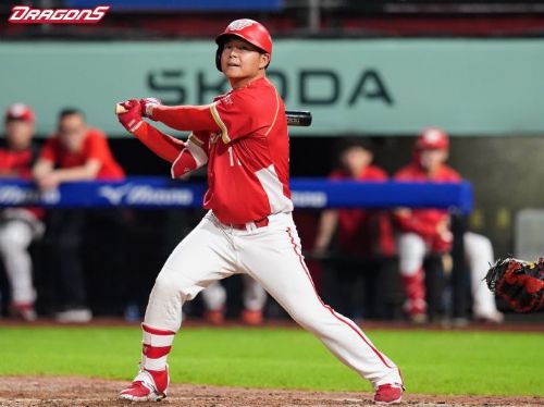 味全龍桃園棒球場奪勝，大逆轉擊敗對手