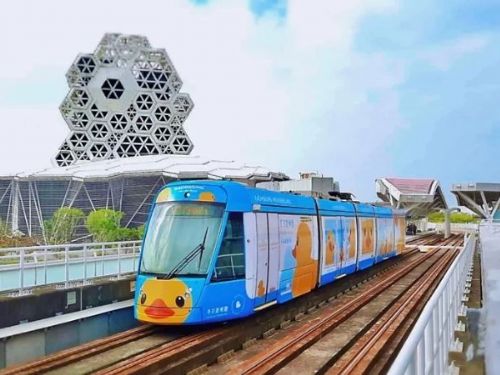 高雄輕軌黃色舖面區禁止臨停 臨停等待左轉最高罰1800元