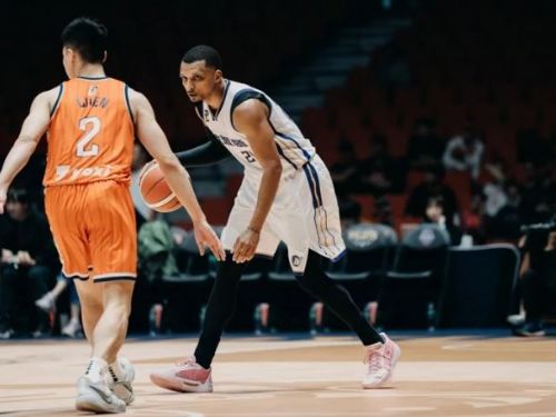 PLG／艾夫伯飆37分 攻城獅宰領航猿開胡