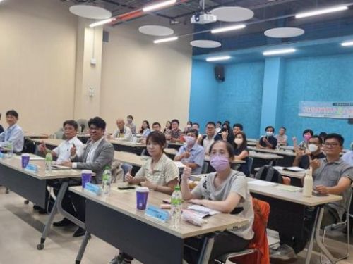 臺南市智慧電網講座：推動綠能轉型，點亮永續未來