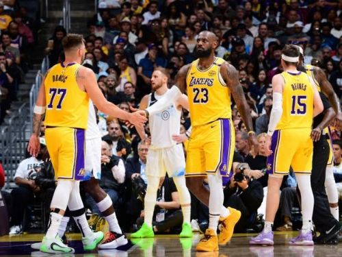 湖人隊收下四連勝！LeBron James帶領球隊驚險擊敗灰狼