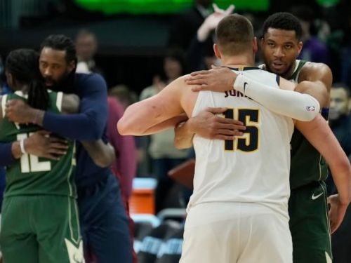 公鹿隊展現全隊實力，擊敗金塊迎來勝利