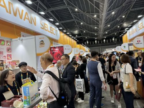 屏東隊亮相2025新加坡國際食品展，共同開創國際市場新機遇