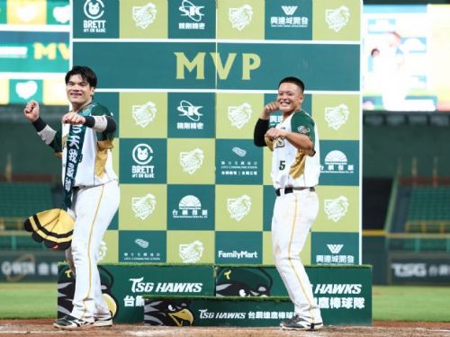 【張肇元再見安打破局】台鋼雄鷹苦戰十局 7：6險勝中信兄弟 拿下對戰第7勝