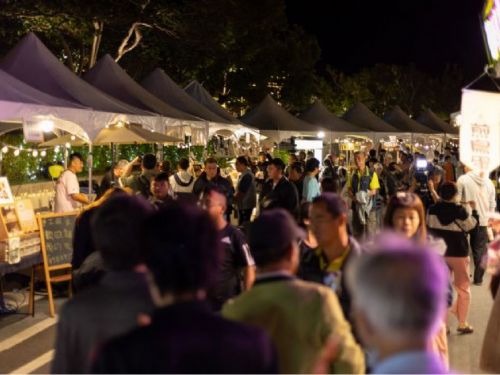 《星空泡湯祭》打造沉浸式光影湯泉體驗　溫泉市集率先登場暖身