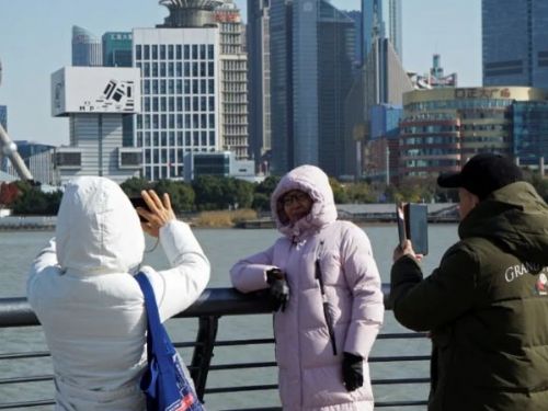 中國主要城市招聘薪酬下滑 勞工市場不振與通縮風險上升