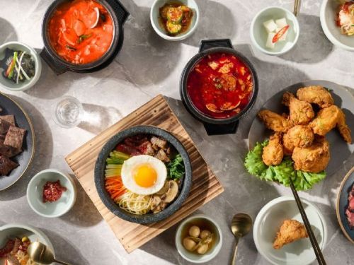 「韓風新星登場！FOND 訪 韓國傳統豆腐鍋高雄義享店盛大開幕，豆腐鍋定食買一送一限時優惠等您來品味！」