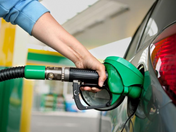中油宣布：明日汽、柴油再調漲0.2元，國內油價連漲助推全球油價上攀！
