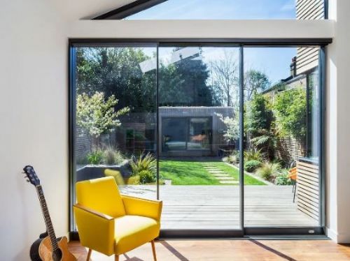 探索鋁製門：當代建築的優雅之選