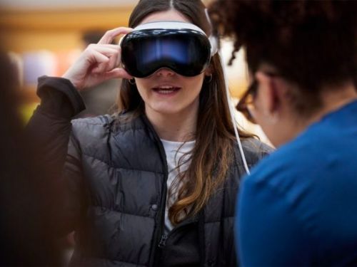 「無手身障者」實測：蘋果史上最無障礙裝置 Vision Pro 大讚超好用