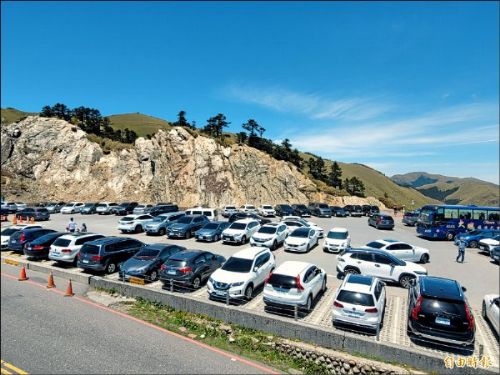 合歡山地區停車場收費新制將啟動，民眾建議累進費率以提高車位周轉