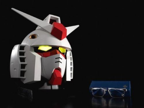 OWNDAYS搭上機動戰士列車，推出經典眼鏡放置盒！