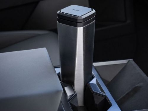 特斯拉推出賽博皮卡風格的「Cybervessel」保溫瓶