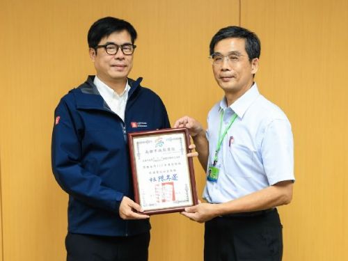 高市勞工局職訓師王元興獲頒市府廉潔楷模，積極優化教學資源