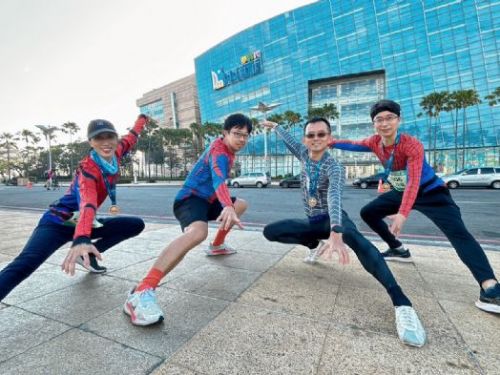 高雄市四位「蜘蛛人國中校長」首次合體 以路跑關懷公益活動