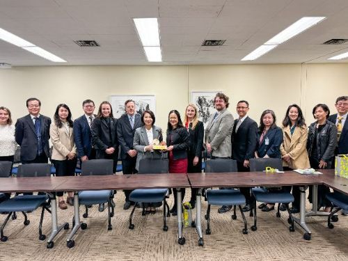 屏東縣長周春米首次訪美，促進屏東太空產業發展