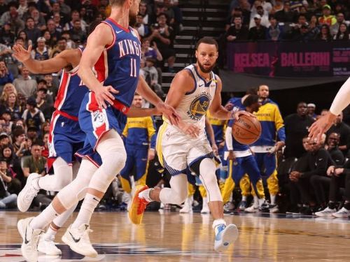 勇士輕鬆擊敗國王，迎來精彩勝利