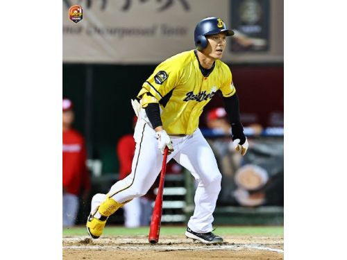 中信兄弟與味全龍熱身賽結束，握手言和