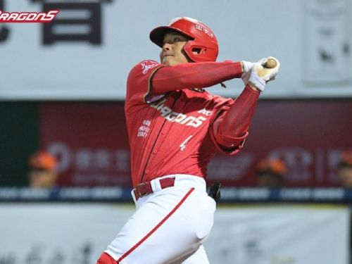 統一獅與對手激戰，英雄豪情再現