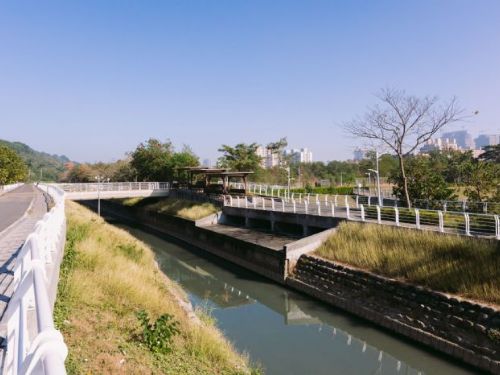 攜手台泥活化舊廠區 陳其邁帶頭踩點離輕軌最近新設柴山休憩廊道