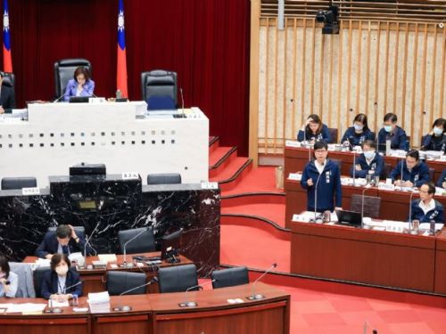 落實長照營運稽核 陳其邁：建立標準化監督機制　同步規劃完整配套