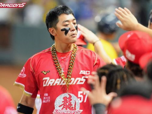 龍隊首戰告捷未果，交手中信兄弟惜敗