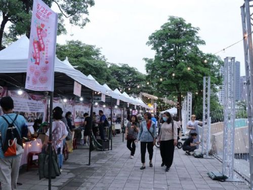 高雄ing勞資win壓軸登場：「深愛築夢創業市集暨星空音樂會」熱情開幕