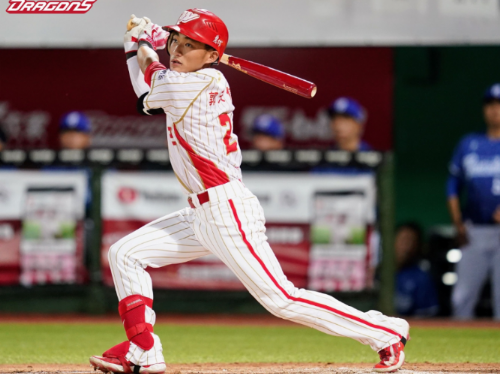 味全龍逆轉悍將，猛攻11比2守住上半季第二名！