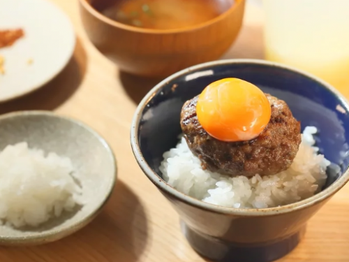 人氣日本漢堡排「挽肉と米」台北華山店3/12重新開幕，預約爆滿！