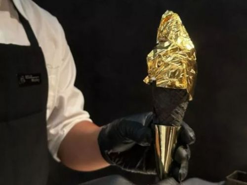 冰淇淋界BV！土豪系「整片金箔冰淇淋」隱身裕隆城 最頂「一支300有找」網讚：吃完還想再吃