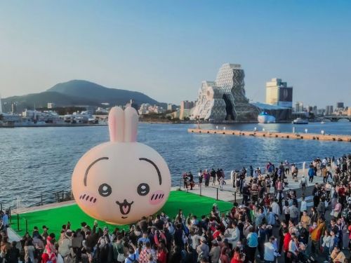 2025高雄冬日遊樂園 | 親子樂園、可愛主題列車及燈光展演，春節好玩又好逛
