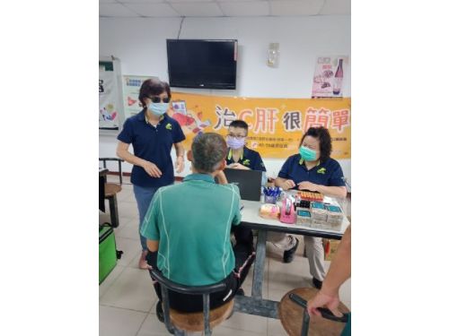 屏東縣政府衛生局攜手醫療機構，為勞工加碼C型肝炎篩檢服務