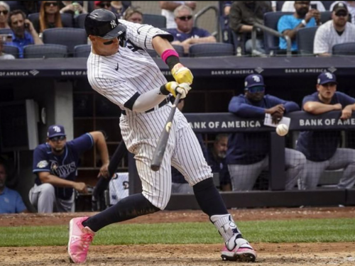 洋基靠著「法官」賈吉雙響炮逆轉光芒，成功復仇！