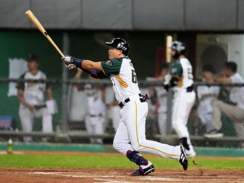 雄鷹展現韌性，惜敗味全龍僅差一分