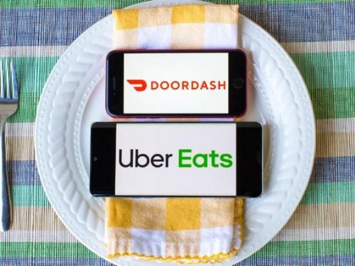 Uber對DoorDash提起訴訟，指控其施壓合作餐廳獨佔市場