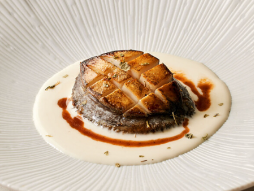 樂葵法式鐵板燒  平價奢華無菜單料理  頂級食材包括新鮮生蠔與活鮑